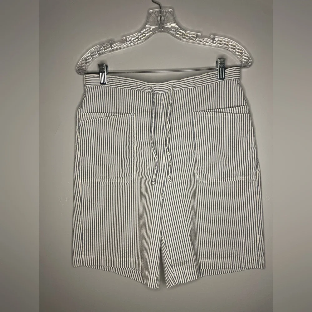 Denim & Co Vintage Blue White Stripe Shorts 4 Pockets Elastic Waist 7" Inseam - Picture 4 of 16